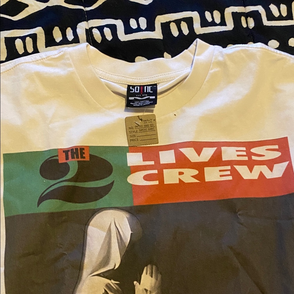 White Graphic Tee - Short Sleeve